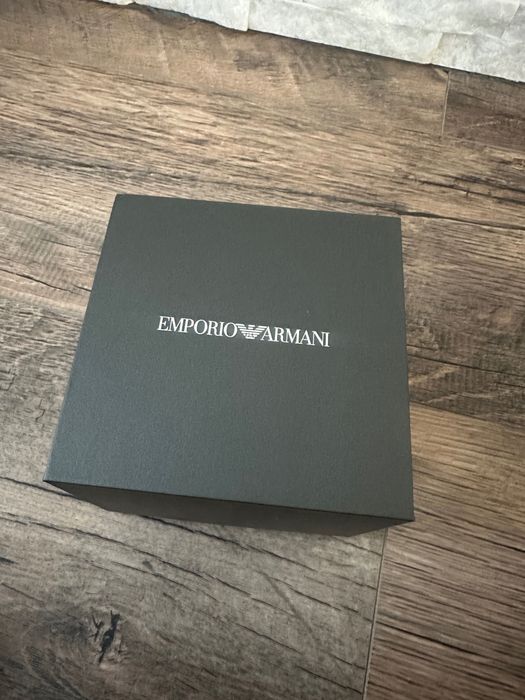 Часовник Emporio Armani