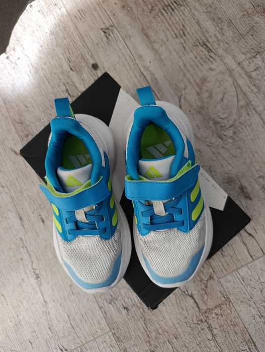 Маратонки за момче Adidas