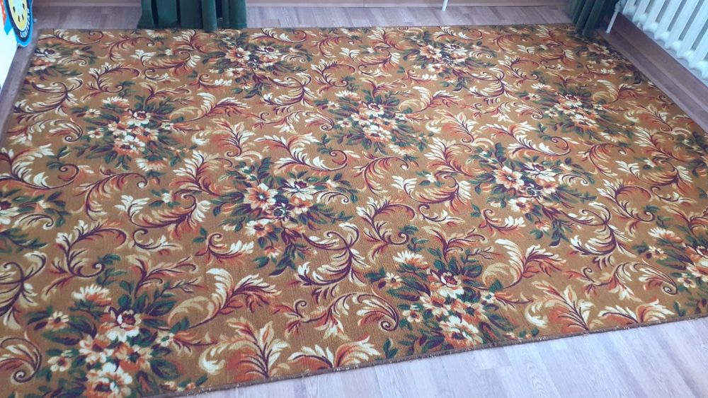 Срочно продам ковёр