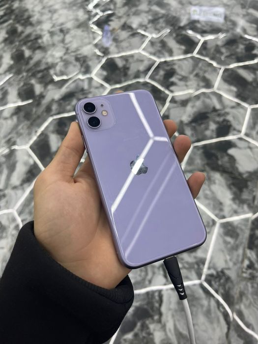 Айфон 11 128 гиг 74акб