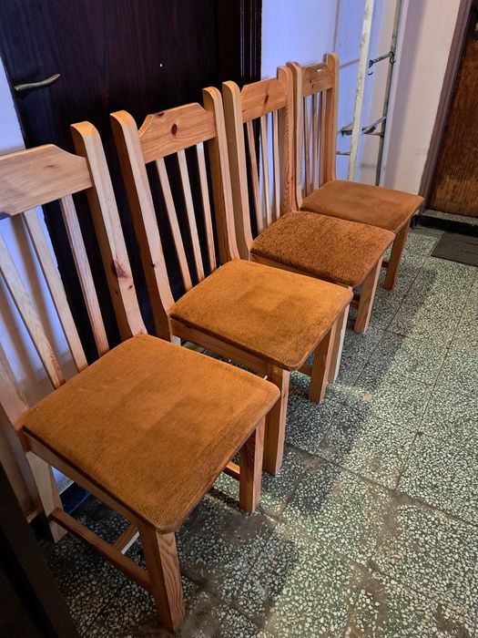 Столове дървени  4бр