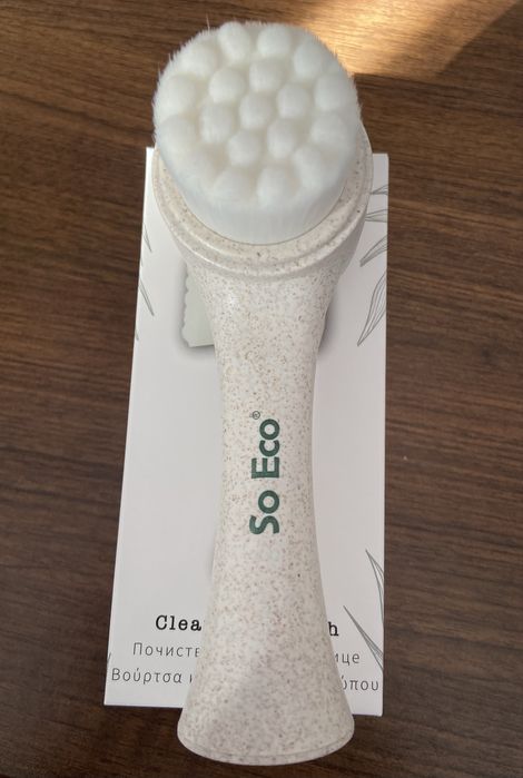 AVANT крем,Руж OFRA, DWTN Paris автобронзант, Четка за почистване