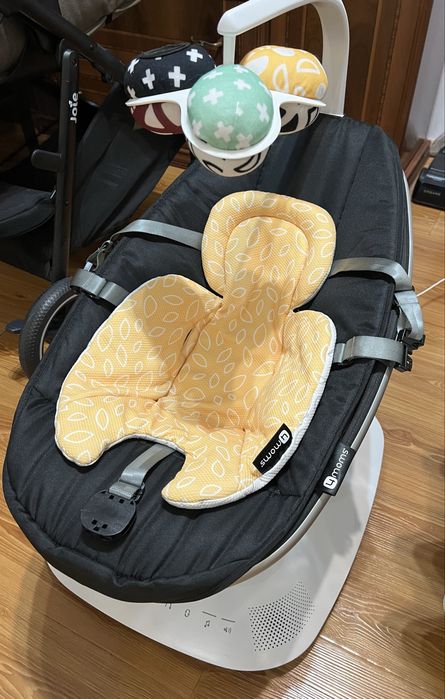 Продам электрокачелю-шезлонг 4Moms Mamaroo