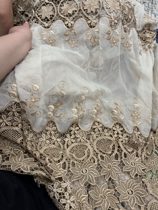 Продам тюль для зала