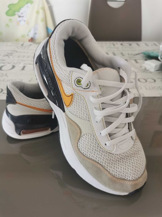 Маратонки Nike номер 38,5