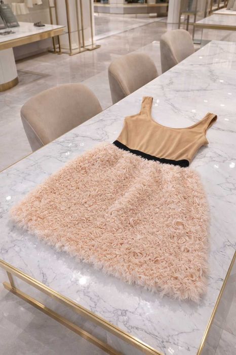 Стилна рокля зара размер с