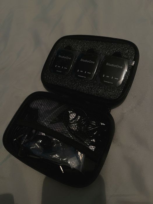 Петличка для телефона и камеры