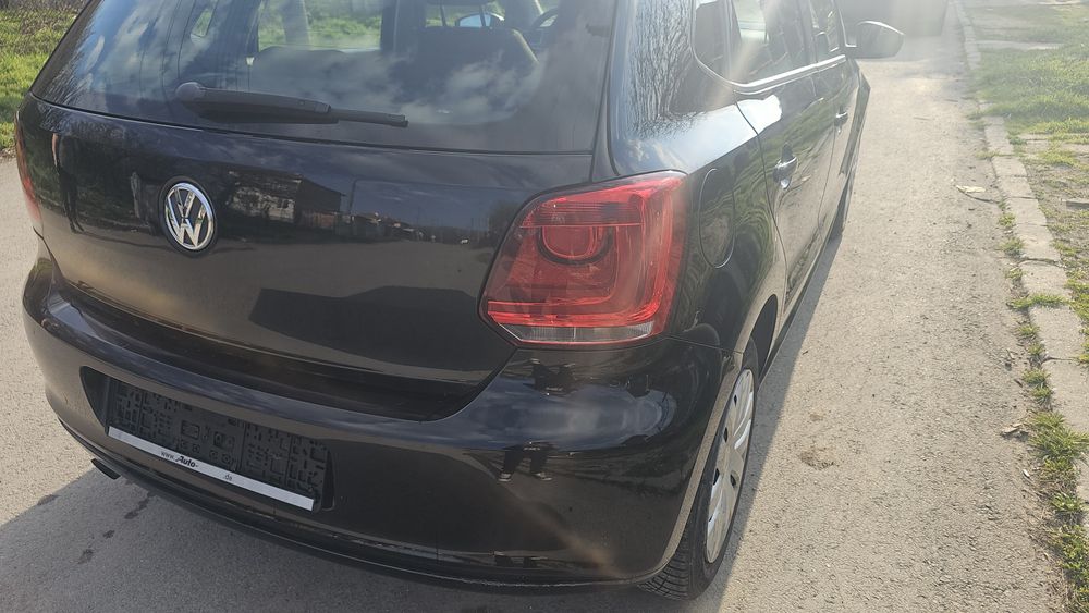 Продавам Поло 1.4 бензин