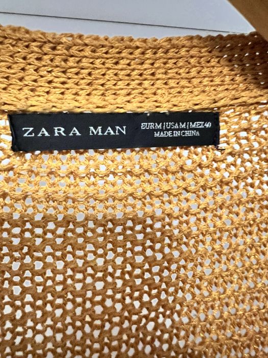 Cardigan marca Zara