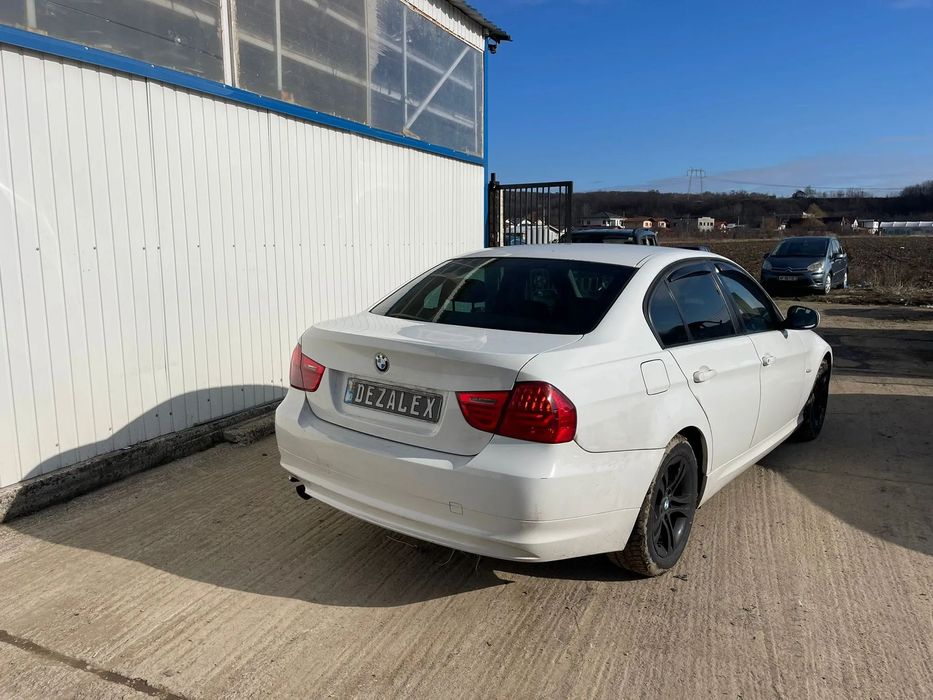 Dezmembrari BMW E90 320d / N47D20C