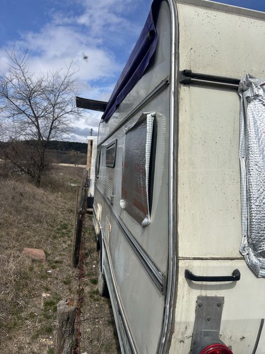 Каравана без документи за стационарно монтиране