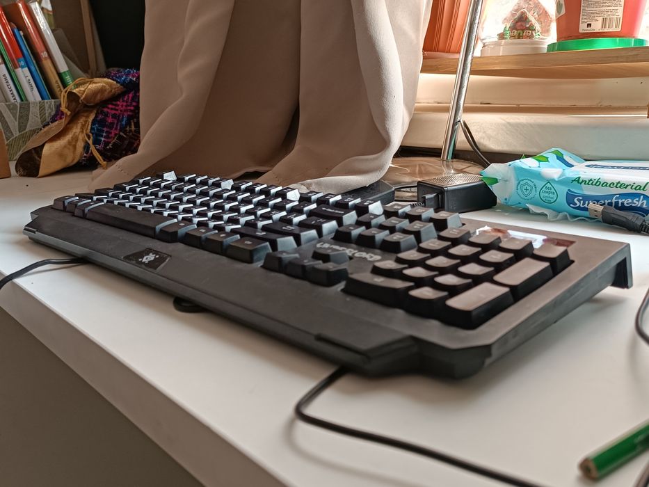 Б/у клавиатура недорого