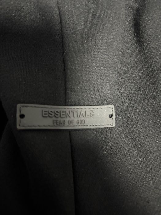 Pantaloni Essentials