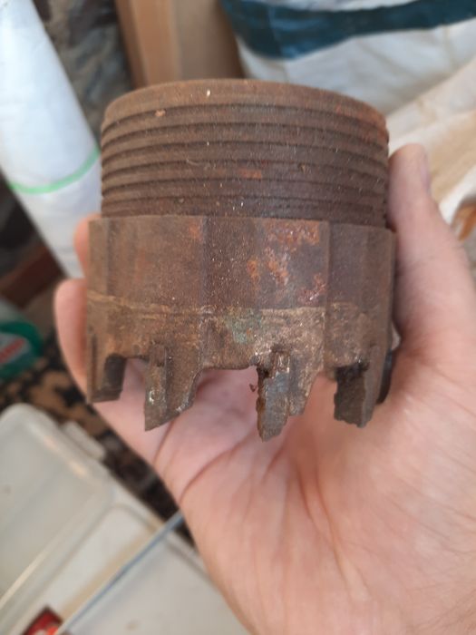 Коронки продам..