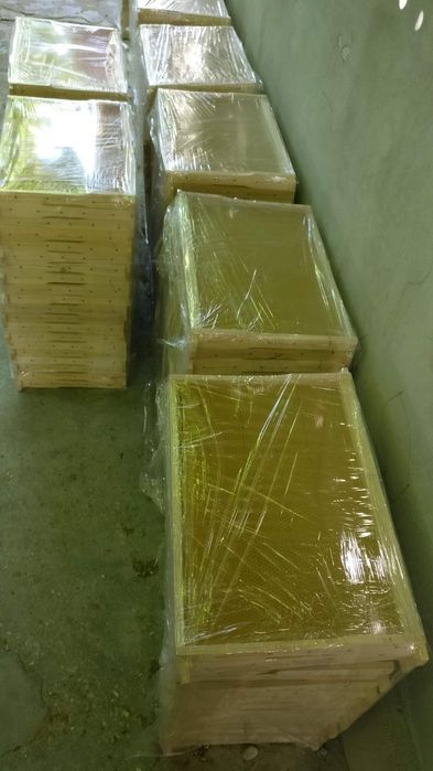 Rame apicole din tei insarmate si foita de ceara