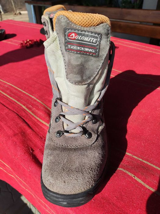 Планински обувки Dolomite