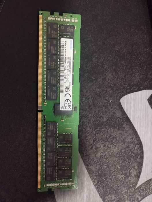 RAM operativka 
ECC Reg 2Rx4 RDIMM