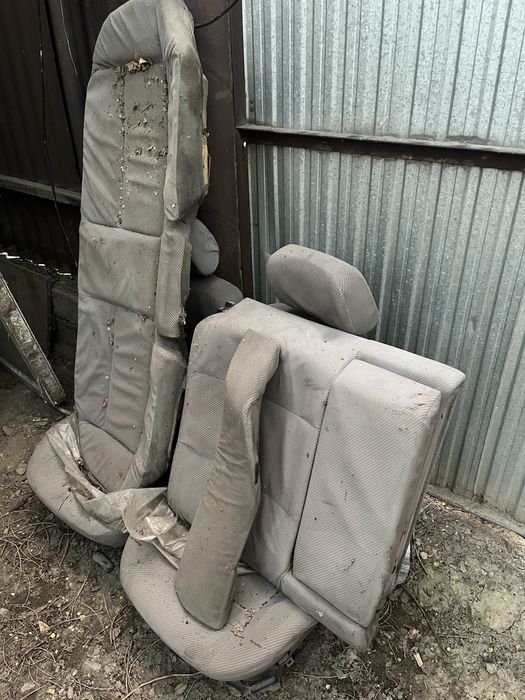 Сиденья комплект ауди 80