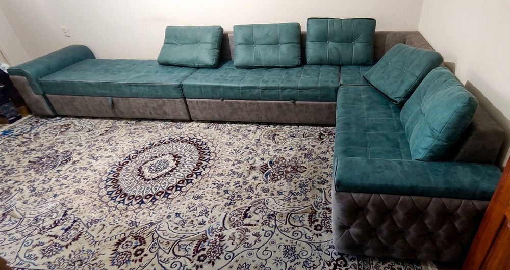 Уголок и спальня болади.