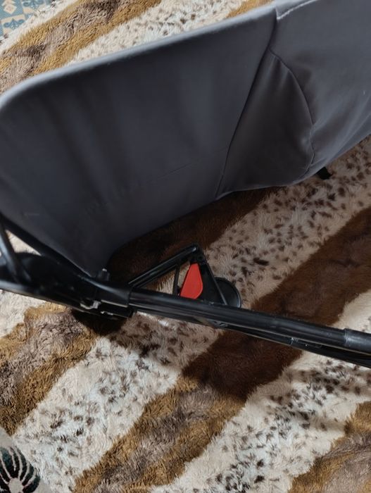 Продам шезлонг до 15 кг