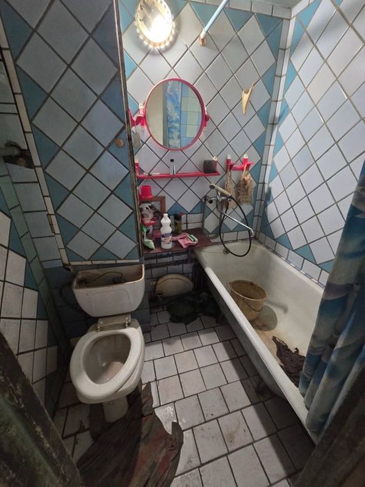 Срочно. Продается. Чиланзар 26.  2 х комнатная 2 х 6