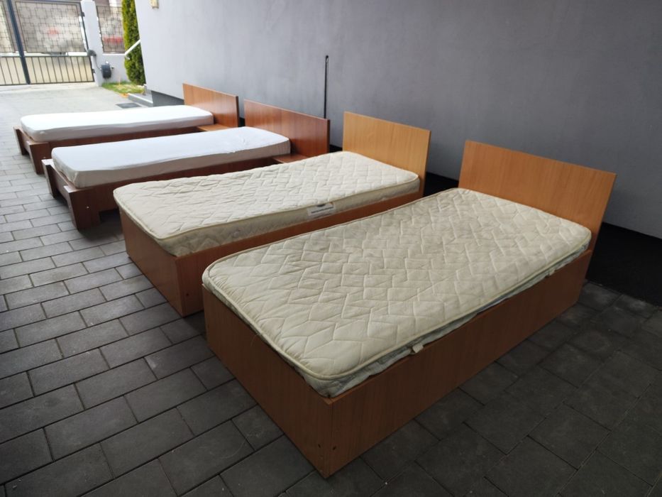 Pat 1 persoana cu saltea inclusa 190*90 cm