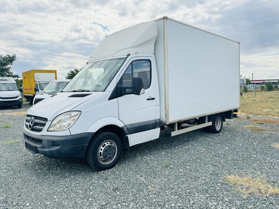 Mercedes Sprinter 516-(Iveco Daily)-An 2012-3.5Ton-8EPL-Lift 750Kg