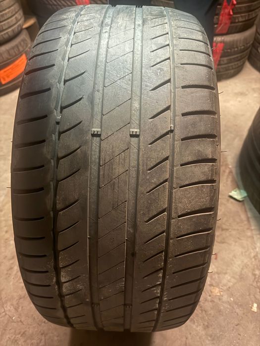 Гумите 275/35/19