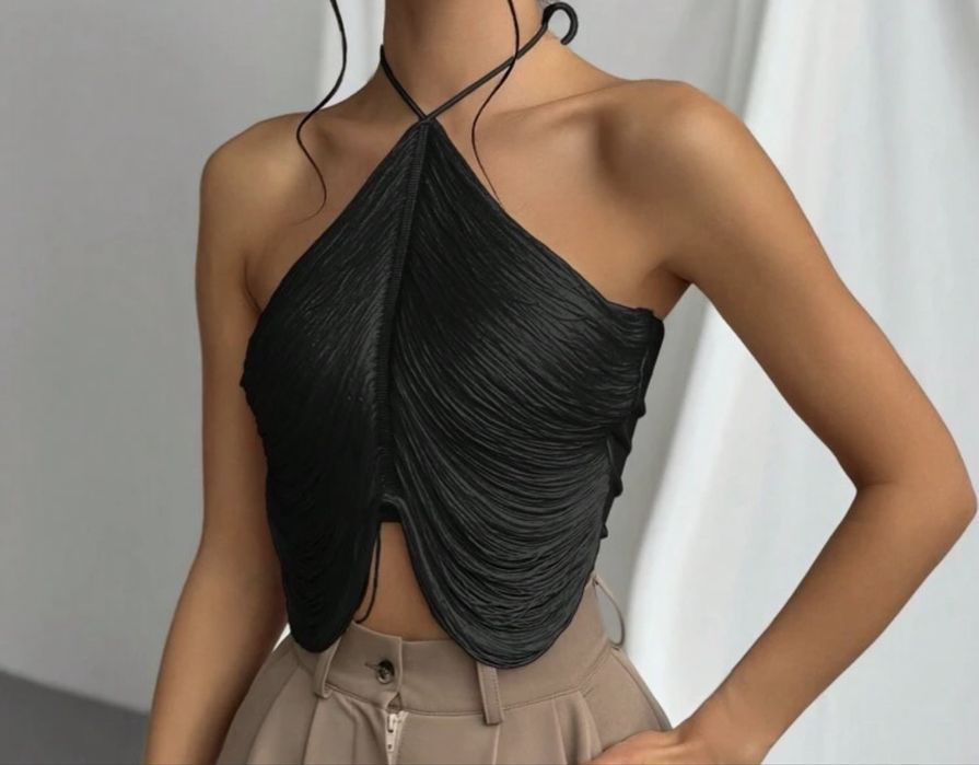 Комплект с ресни пола и потник/ бюстие