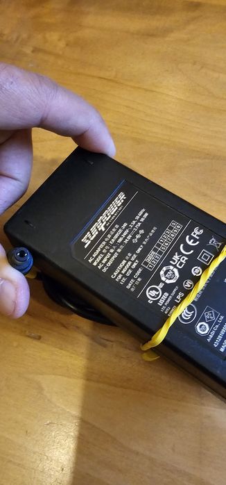 Sursa curent 24V 3,75A 90W funcțional