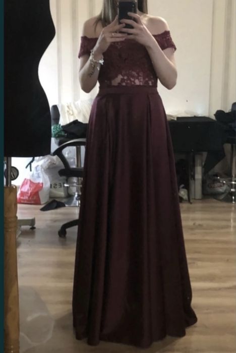 Vand rochie noua