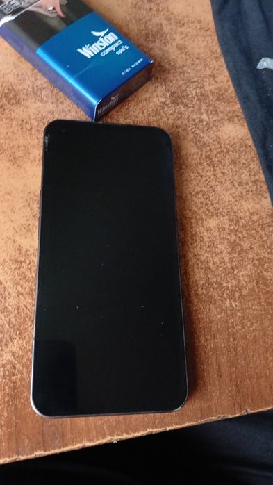Срочно продам телефон Nothing Phone 1