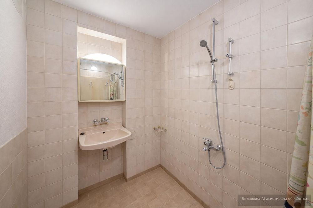 Двустаен апартамент под наем в Център