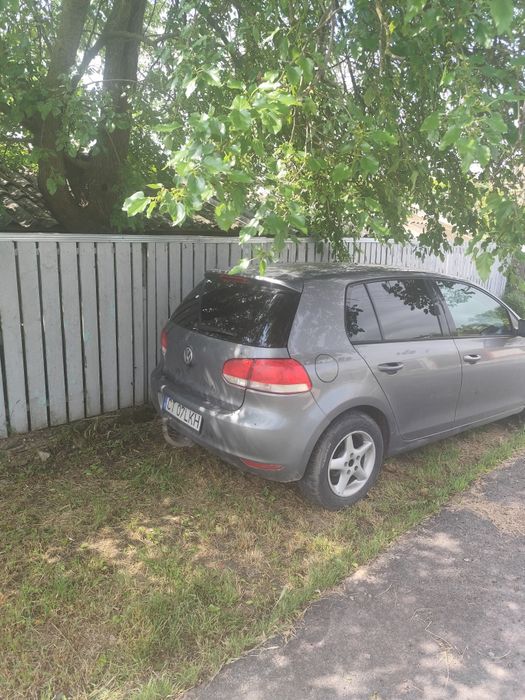 VOLKSWAGEN Golf 2010