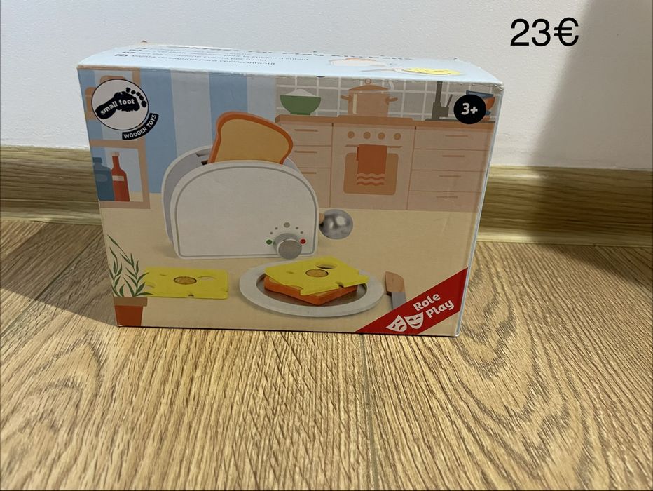 Нови дървени играчки и пъзели