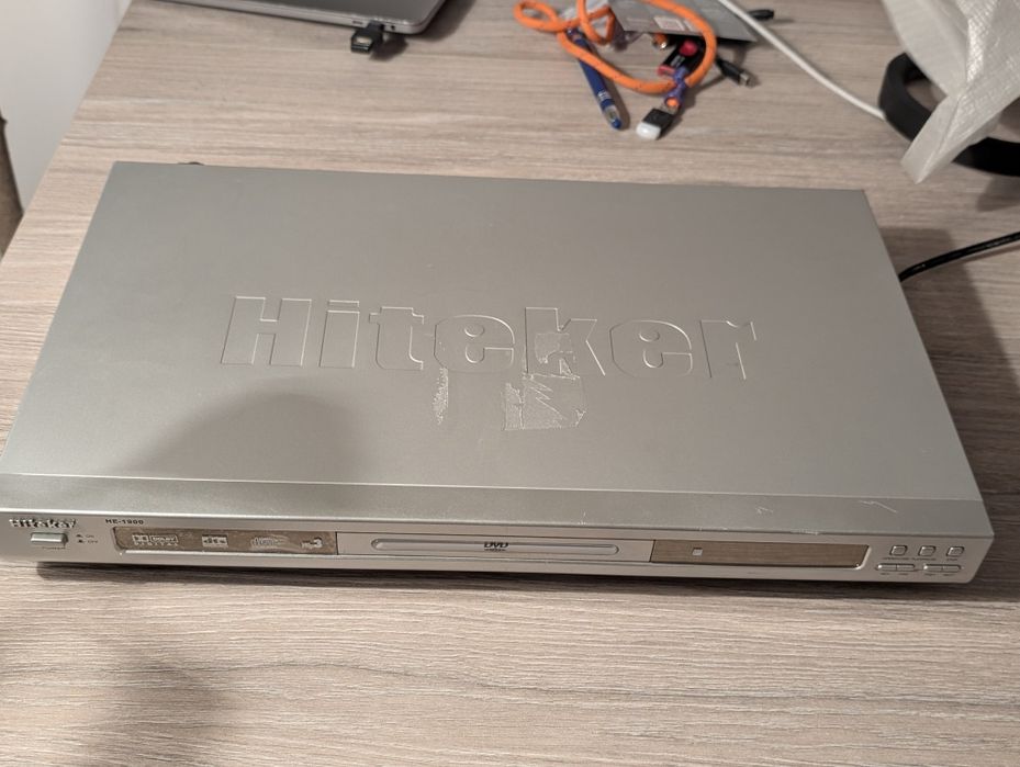 DVD player Hiteker HE 1900