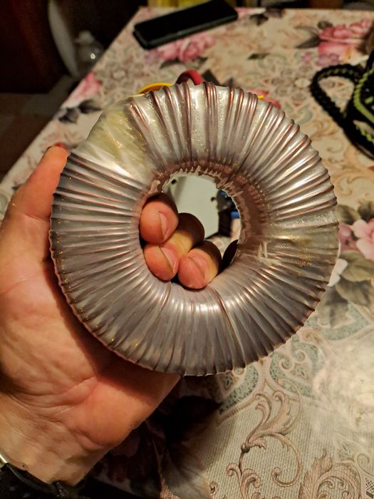 Transformator Curent Tensiune Toroidal 220 V la 12 V 11,5  Romtoroid TT 300  Made in Romania putere 300 VA