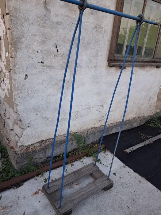 Продам качелю железную