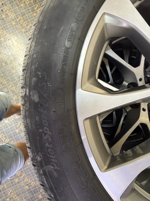 Продам колеса оригинал бмв x5 r 20