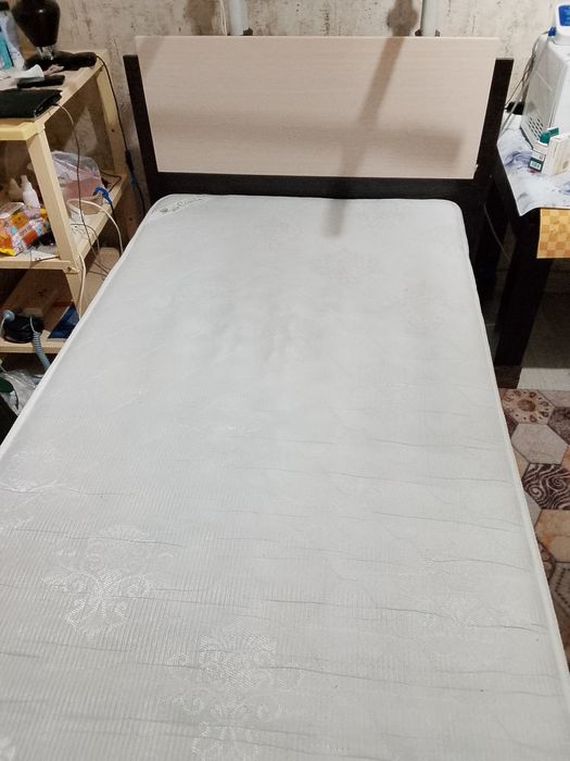 Кровать полуторка .