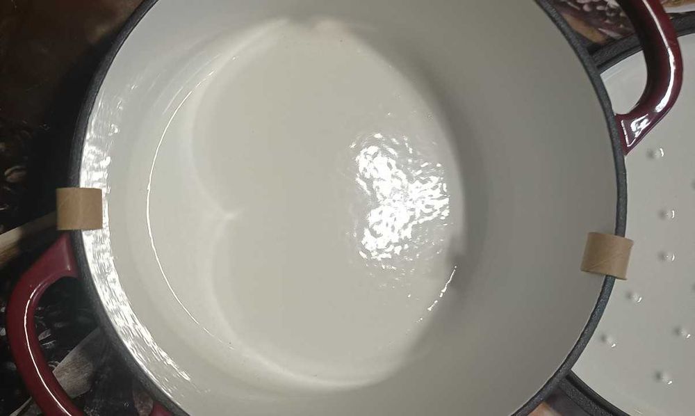 Висококачествени чугунени тенджери от Англия!