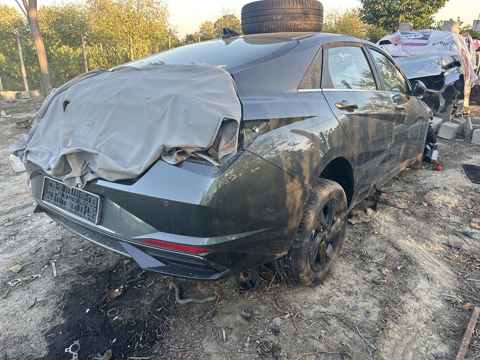 Aripa spate motor 1.6 cutie viteze etrier punte geam Hyundai elantra