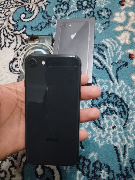 Iphone 8 64GB LL/A Kar Dak bor