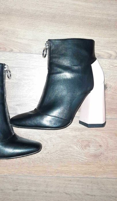 Боти ZARA 38/39 номер