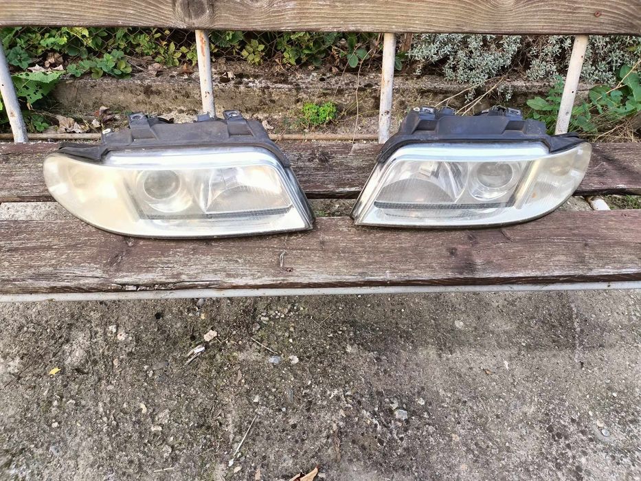 Faruri xenon Audi a4b4