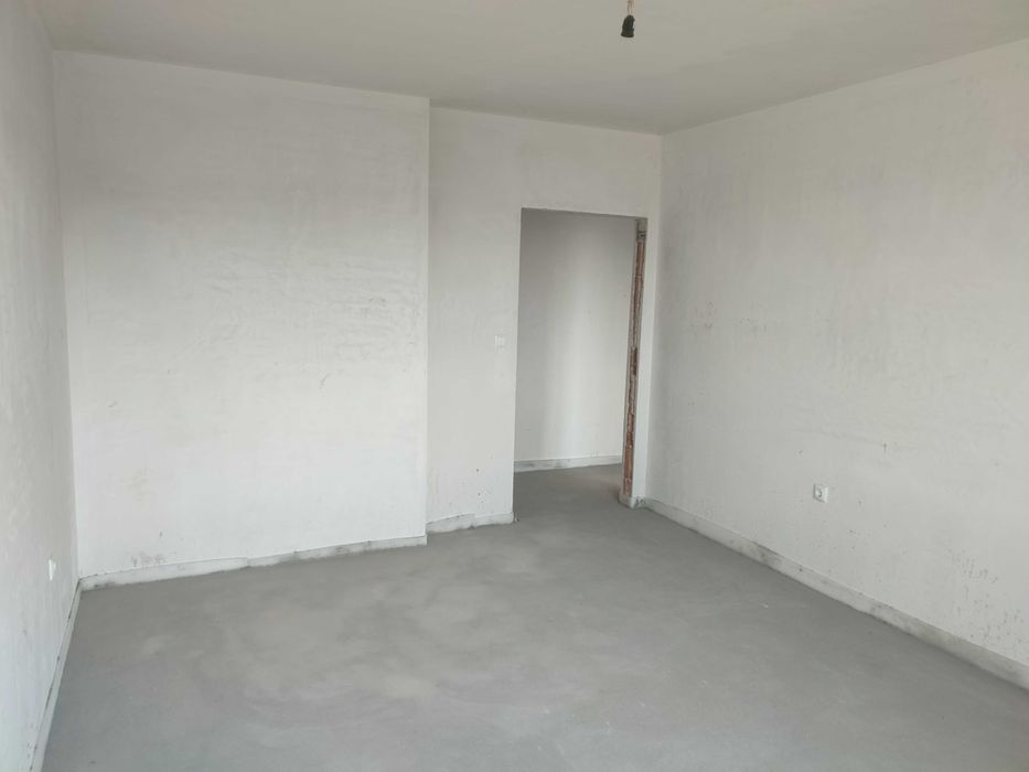 Тристаен тухлен апартамент - Ново строителство