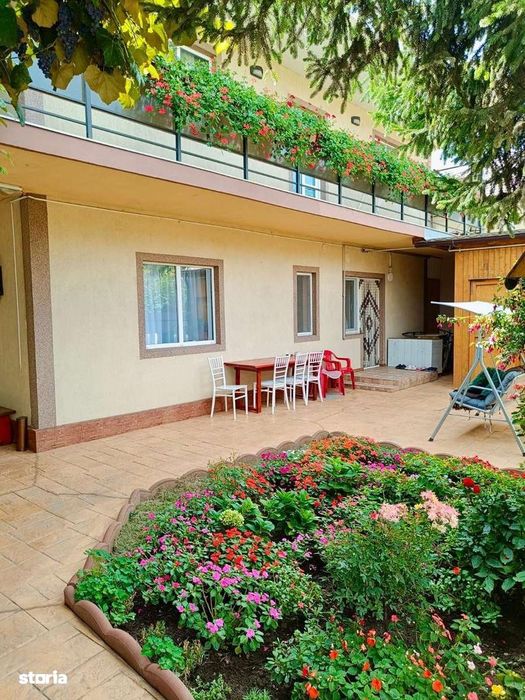 Direct proprietar–Casă 10camere|locuință+regim hotelier|20min de plajă