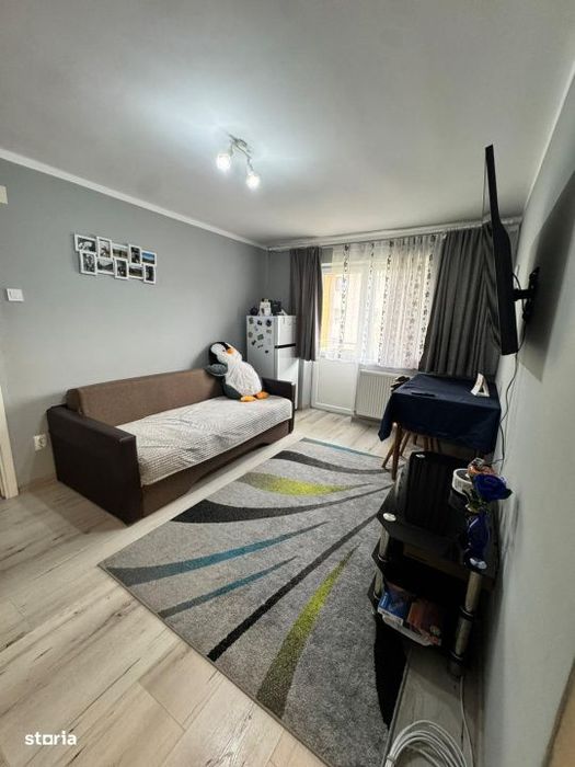 Apartament de vanzare, 34 mp, complet renovat, zona Sasar - VIVO MAL