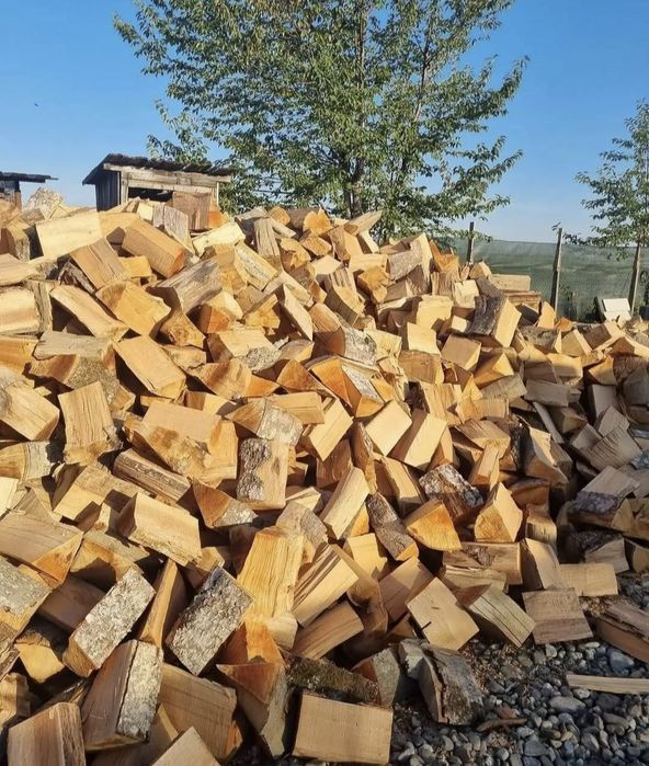Lemn de foc de vânzare