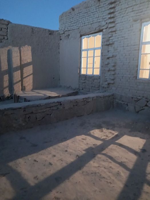 Фарходда ховли сотилади